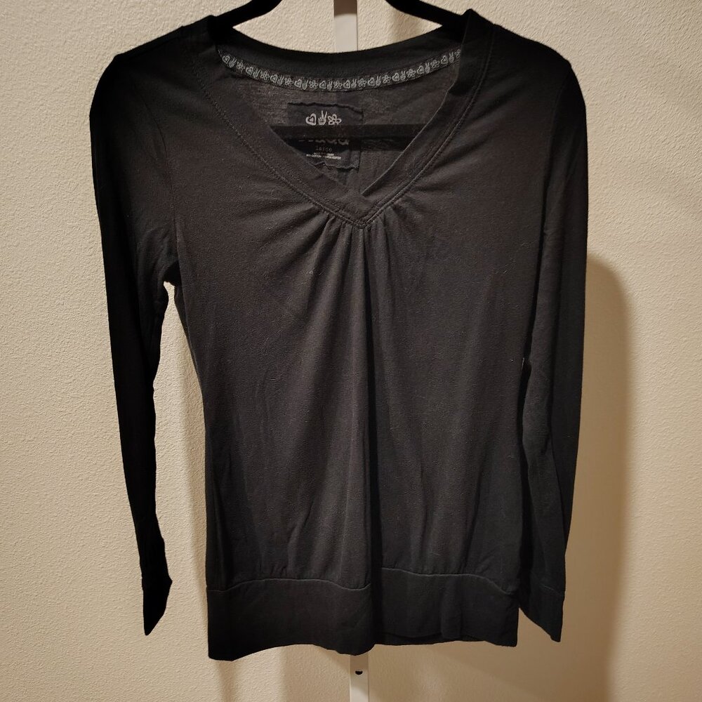 Mudd Junior's Black Long Sleeve V-Neck Top Size Large Cotton Polyester